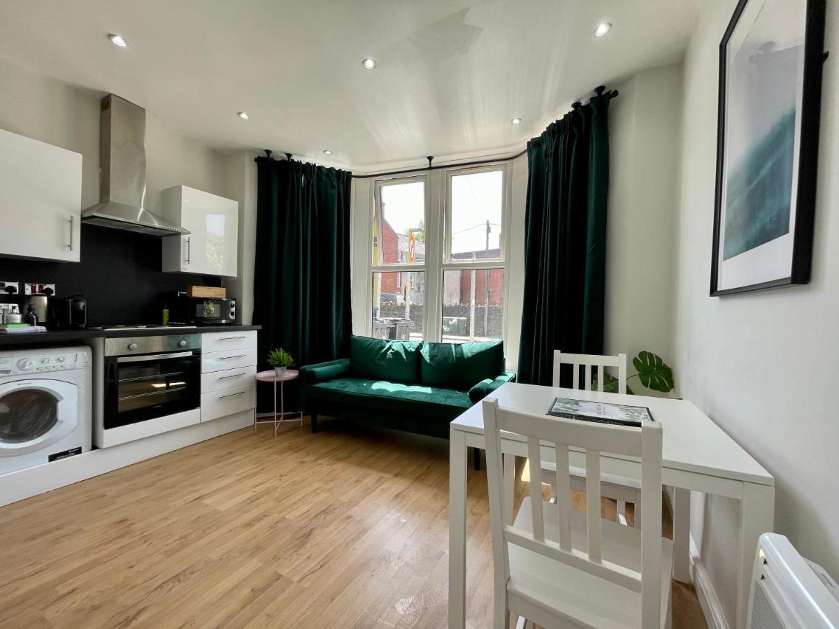 1 Bed 2 Person Apartment City Centre 카디프 외부 사진